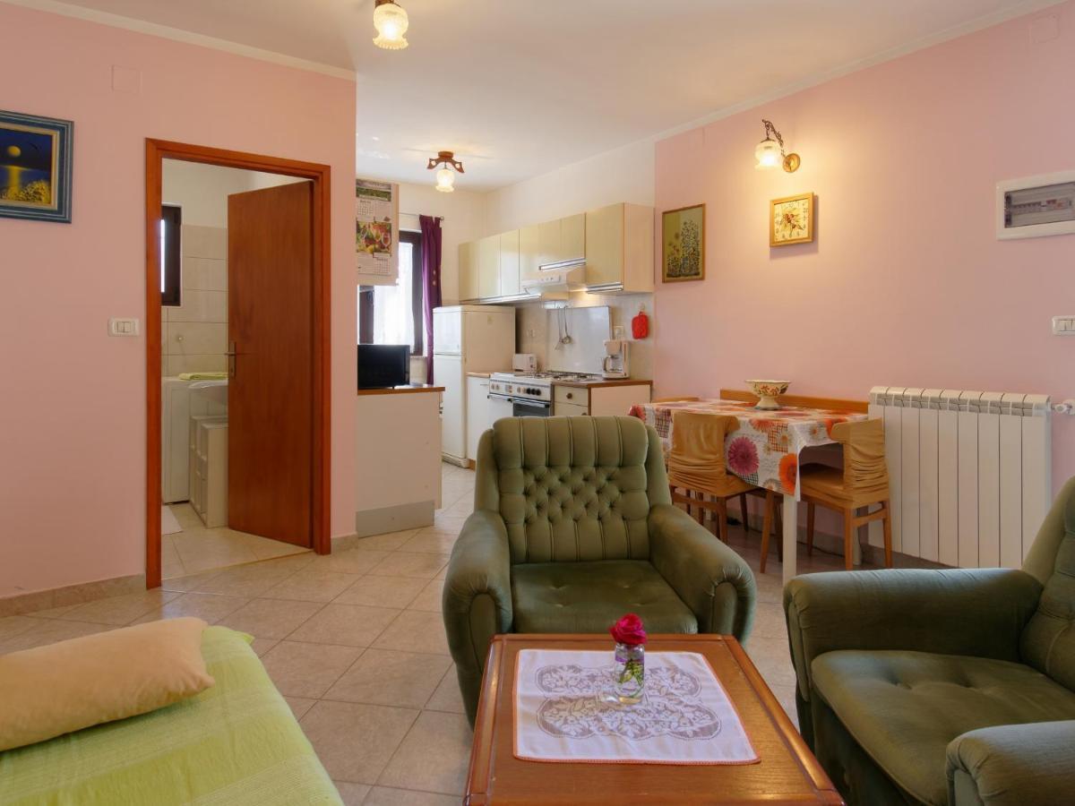 Apartment Laganis Plovanija Extérieur photo